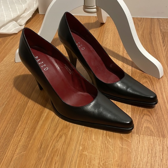 Pazzo Black Leather Pumps Made in Spain. New Condition Comfort  Size 10 - Picture 7 of 12